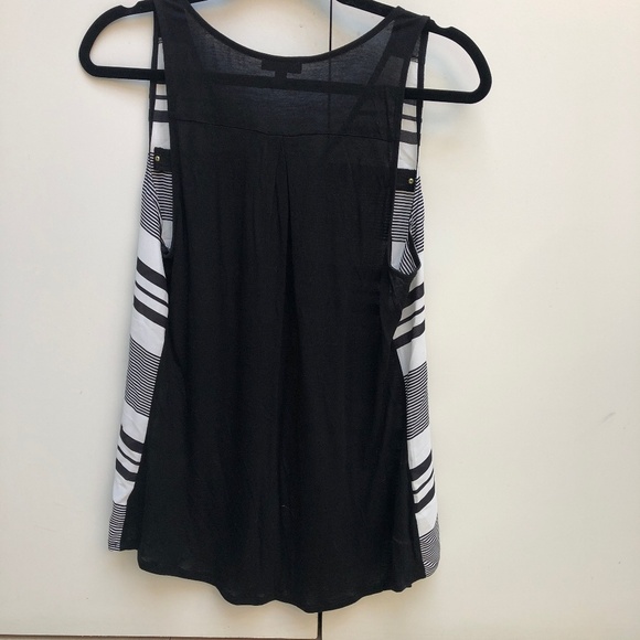 Express Striped Top - Picture 2 of 6